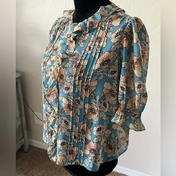 Cabi Cherish Printed Blouse - Blue and Cream - Picture 5 of 10